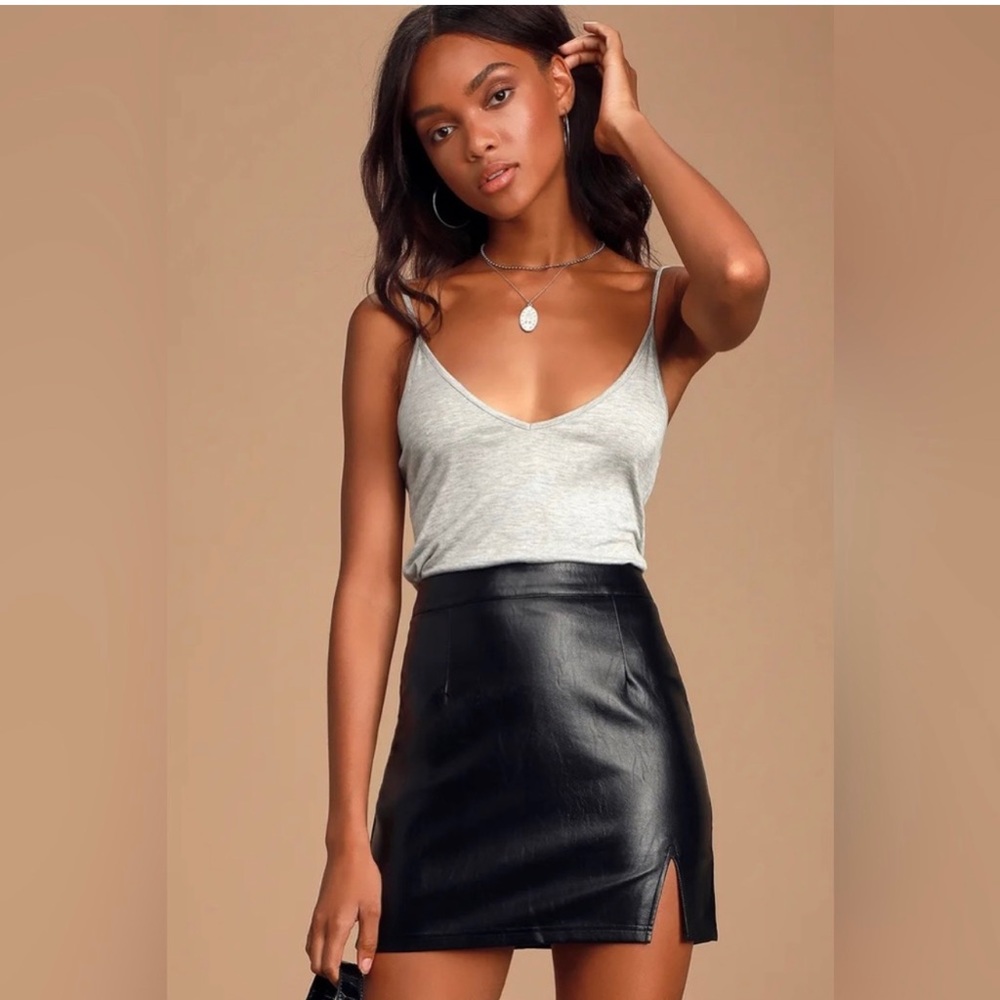 Lulus size small leather skirt